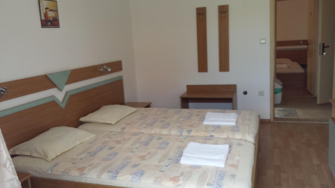 Hotel Diva Ravda Bagian luar foto
