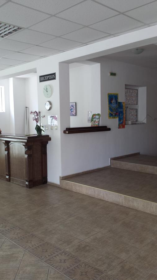 Hotel Diva Ravda Bagian luar foto