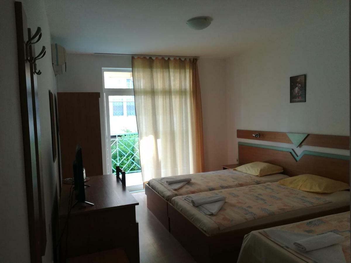 Hotel Diva Ravda Bagian luar foto