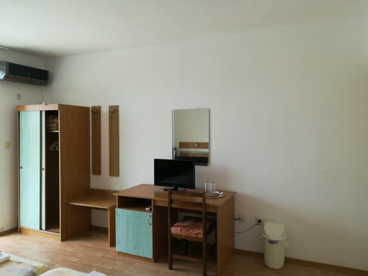 Hotel Diva Ravda Bagian luar foto