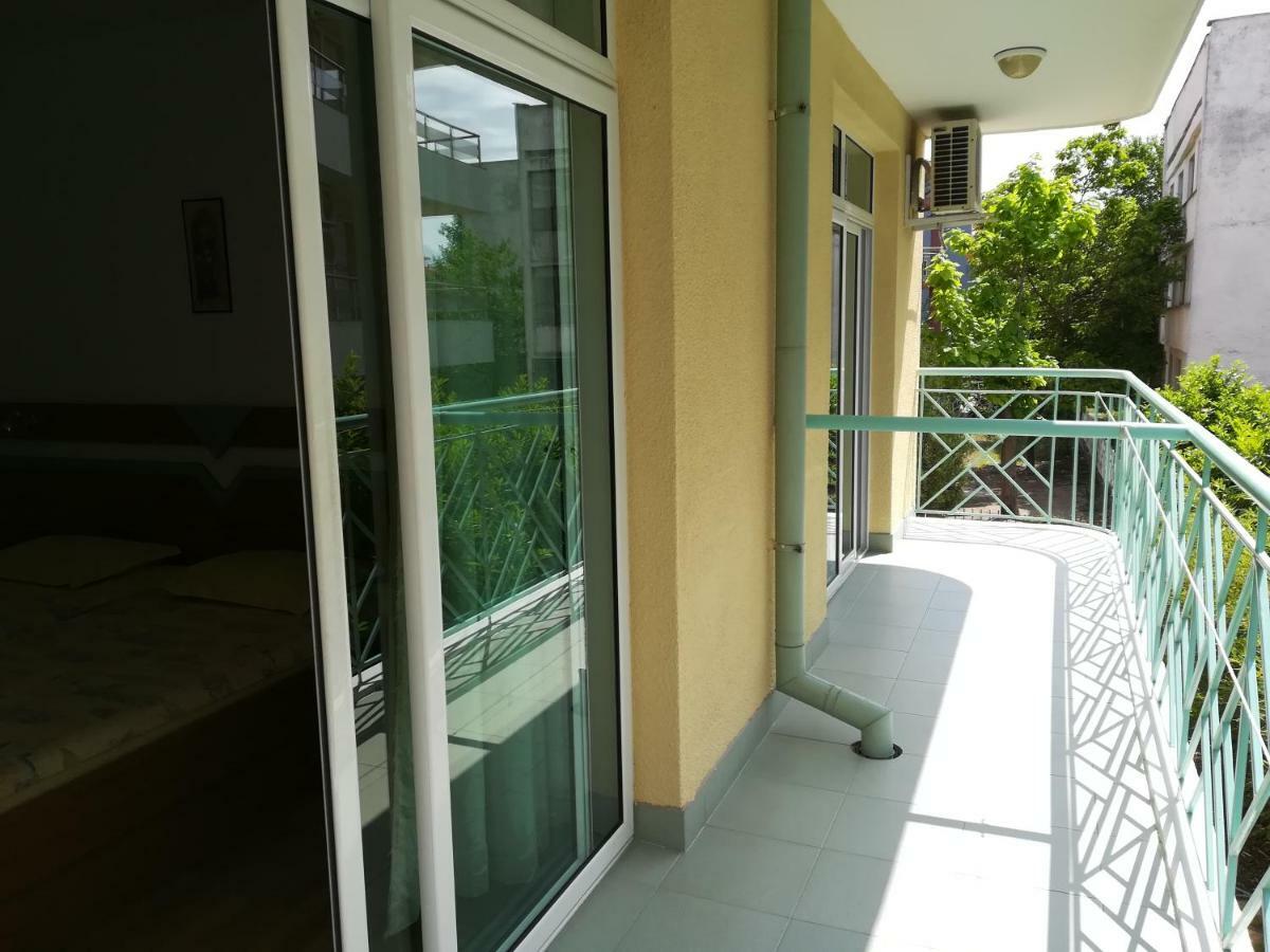 Hotel Diva Ravda Bagian luar foto