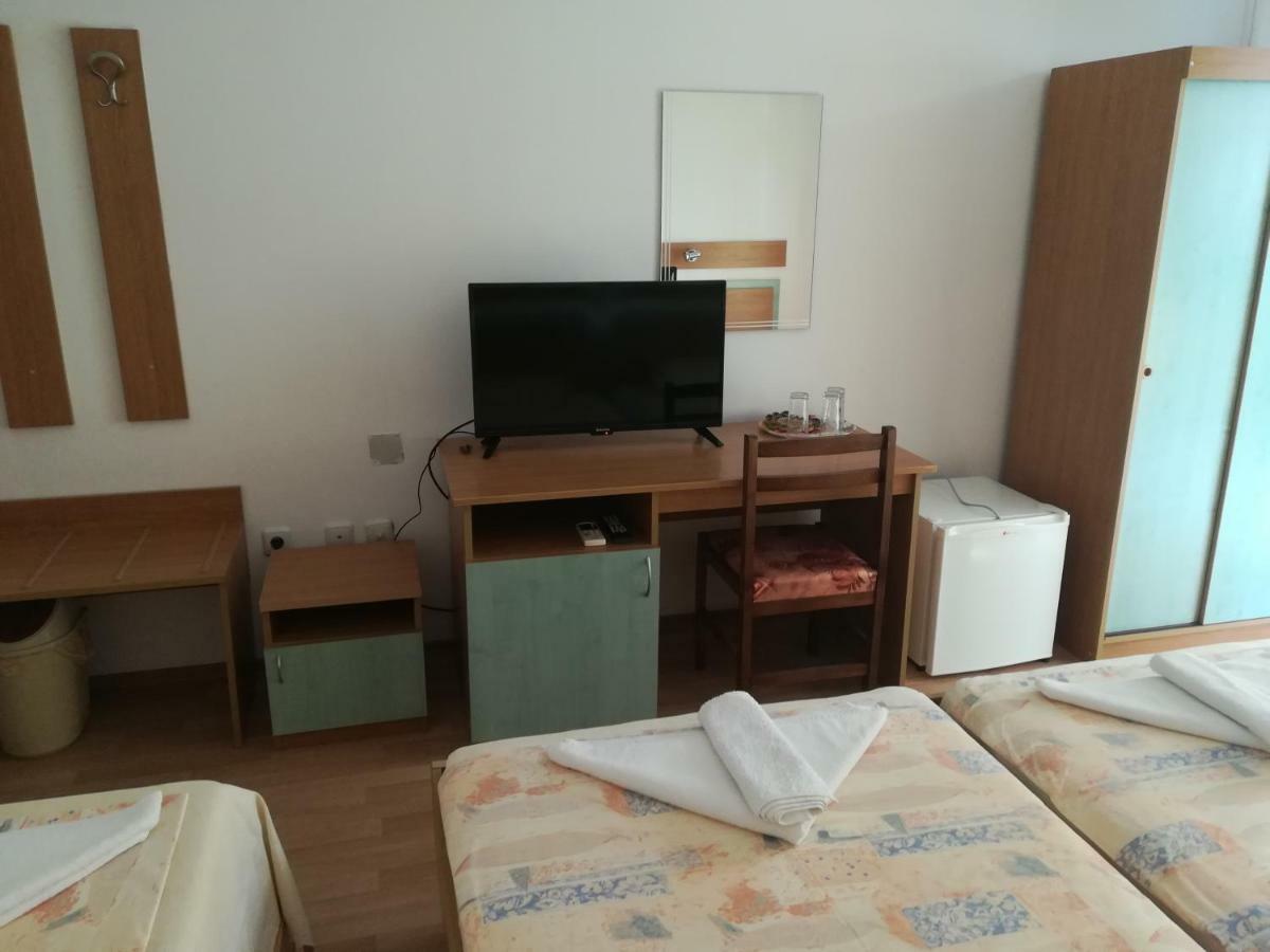 Hotel Diva Ravda Bagian luar foto